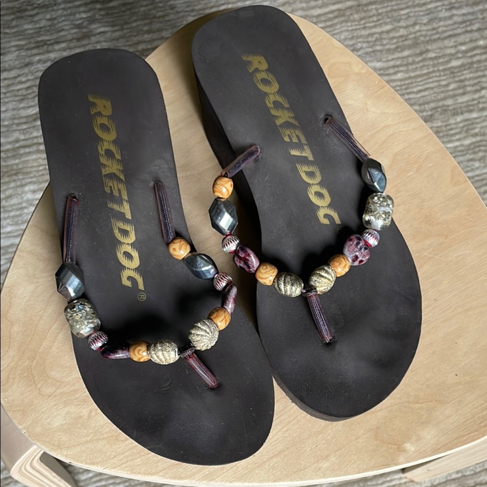 Y2K PLATFORM Rocket Dog Black Beaded Sandals